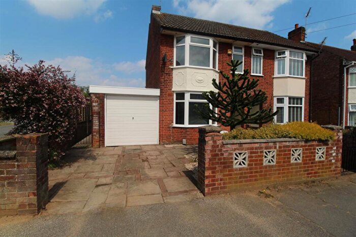 3 Bedroom Semi Detached House To Rent In Locarno Road, Ipswich, IP3