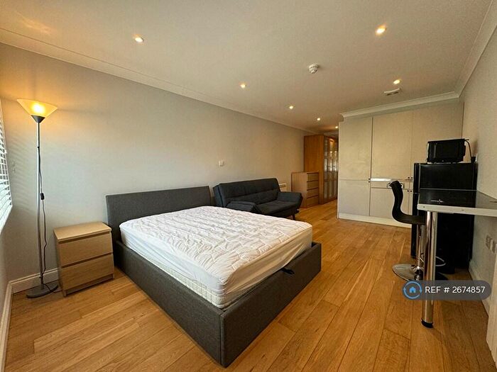 Studio To Rent In Marlow Bottom, Marlow, SL7