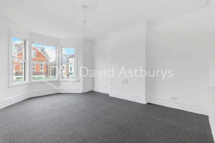 2 Bedroom Flat To Rent In Ferme Park Road, London, N8