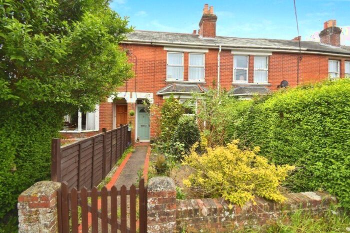 3 Bedroom Terraced House For Sale In Botley Road, Romsey, Hampshire, SO51