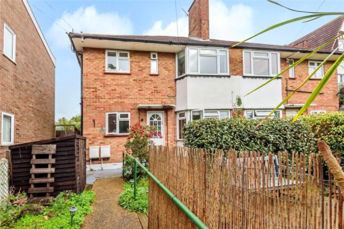 2 Bedroom Maisonette For Sale In Highland Road, Bromley, BR1