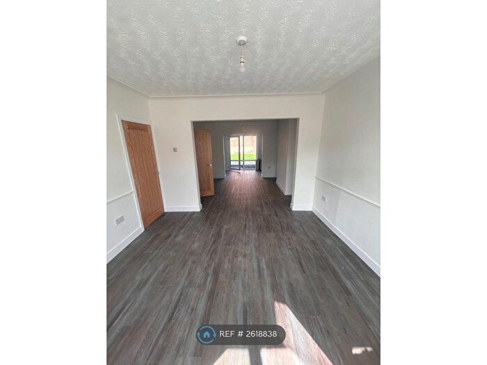 3 Bedroom Terraced House To Rent In Sutherland Road, London, E17