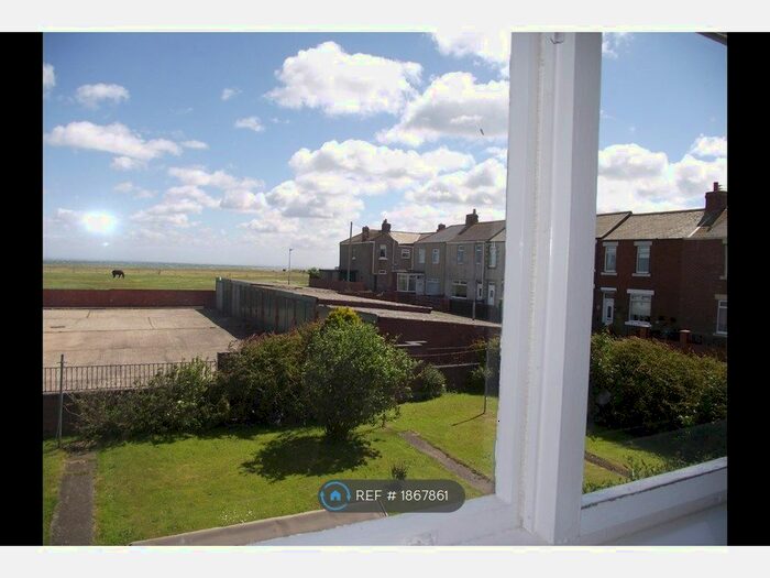 1 Bedroom Flat To Rent In Queen Street, Newbiggin-By-The-Sea, NE64