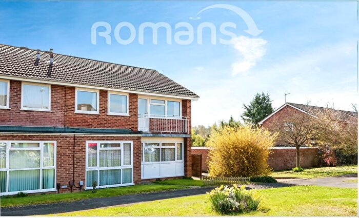 2 Bedroom Flat To Rent In Borodin Close, Basingstoke, RG22