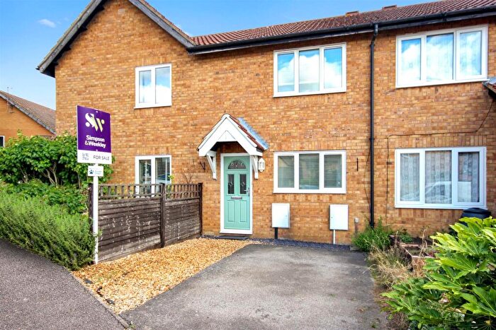 2 Bedroom Terraced House For Sale In Chatsworth Drive, Wellingborough, NN8