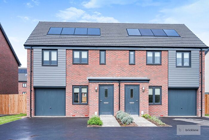 3 Bedroom Property To Rent In Hogarth Close, Bristol, BS10