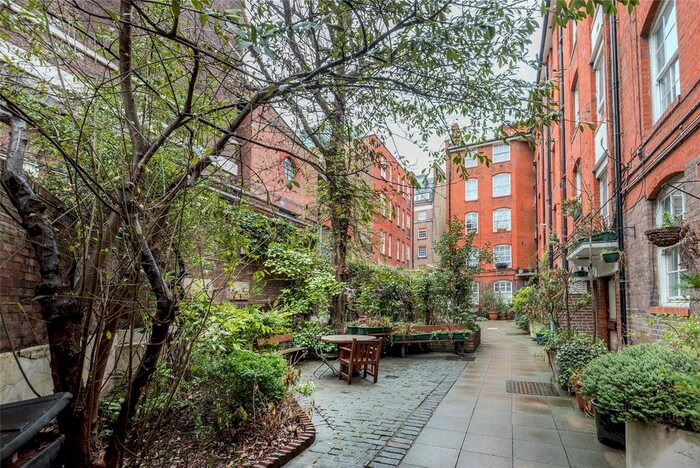 2 Bedroom Flat To Rent In Stirling Court, Tavistock Street, London, WC2E