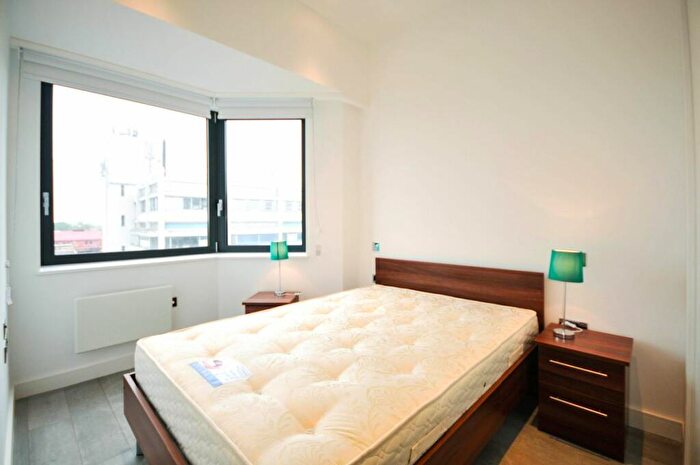 1 Bedroom Apartment To Rent In Verona Apartments, Wellington Street, Slough, SL1