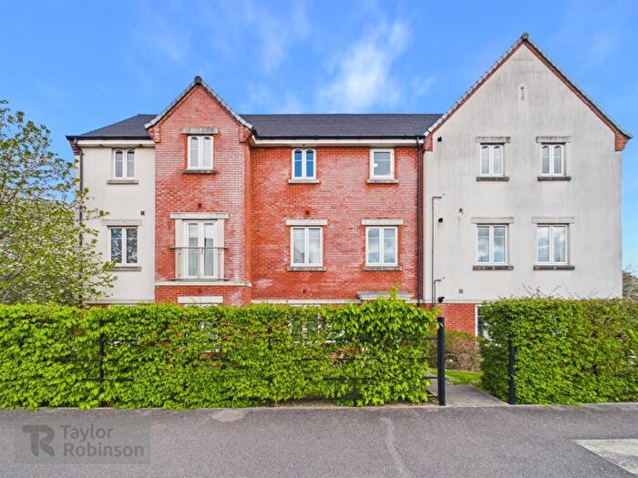 2 Bedroom Apartment For Sale In Woolf House, Somerley Drive, Forge Wood, Crawley, RH10