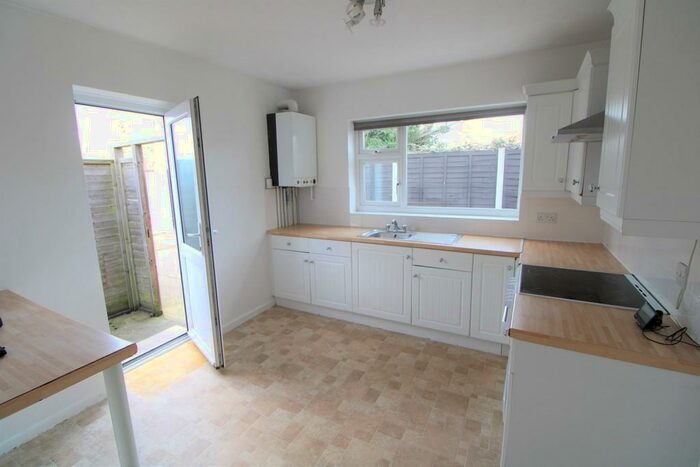 3 Bedroom Apartment To Rent In Frinton Road, Holland On Sea, CO15