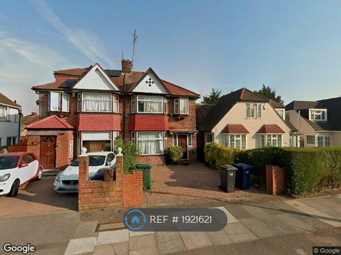 1 Bedroom Flat To Rent In The Vale, London, NW11