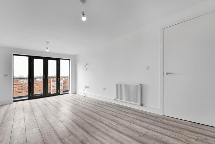 1 Bedroom Apartment To Rent In Marlborough Road, Park View, ME7