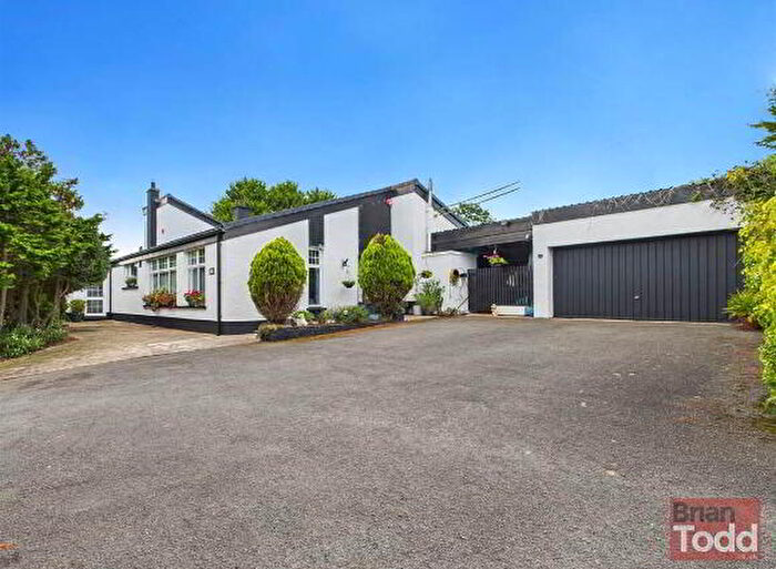 5 Bedroom Detached House For Sale In Drumahoe Road, Larne, BT40