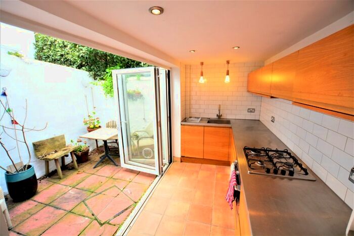 2 Bedroom Terraced House To Rent In Kemp Street, Brighton, BN1