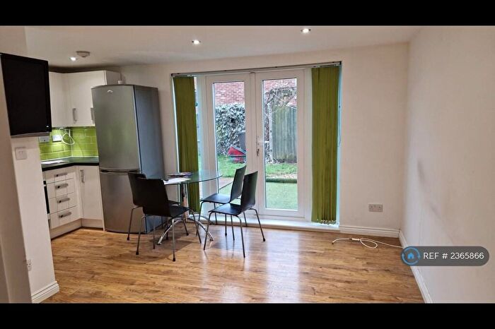 1 Bedroom Maisonette To Rent In Branton Close, Basingstoke, RG22
