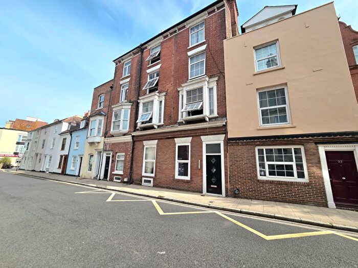 1 Bedroom Flat To Rent In Kent Road, Southsea, PO5