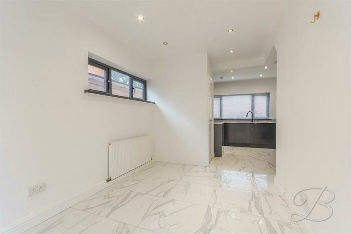 3 Bedroom Detached House To Rent In Silverwood Avenue, Ravenshead, NG15