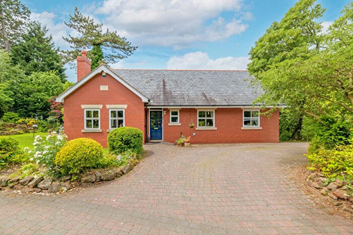 3 Bedroom Detached Bungalow For Sale In Kingsley Road, Frodsham, WA6