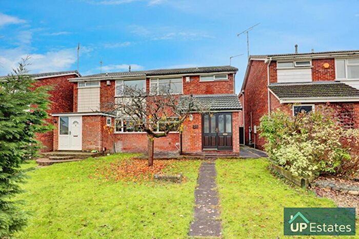 3 Bedroom Semi Detached House For Sale In Blandford Drive, Coventry, CV2