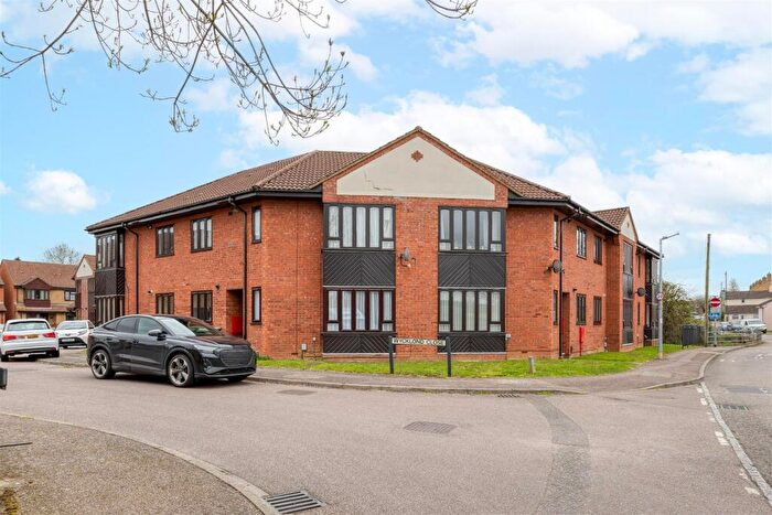 1 Bedroom Flat For Sale In Wycklond Close, Stotfold, Hitchin, SG5
