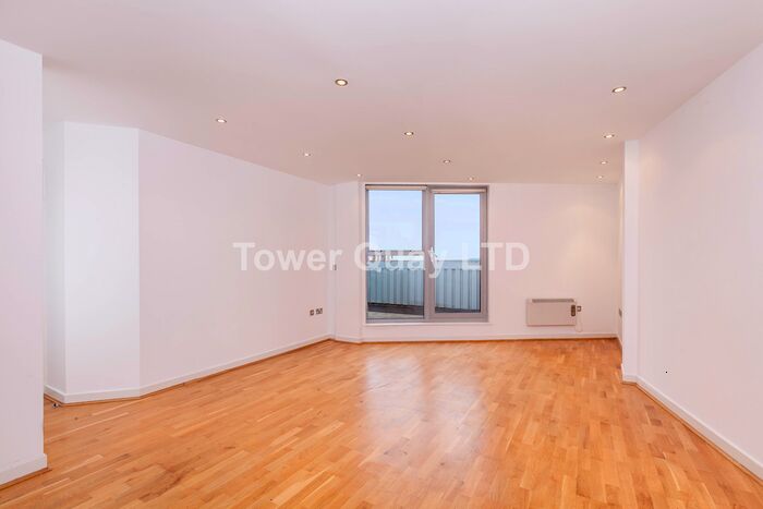 2 Bedroom Flat To Rent In Back Church Lane, Liverpool Street, E1