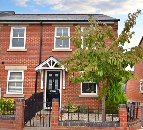 3 Bedroom Terraced House To Rent In Hagbourne Road, Didcot, Oxfordshire, OX11