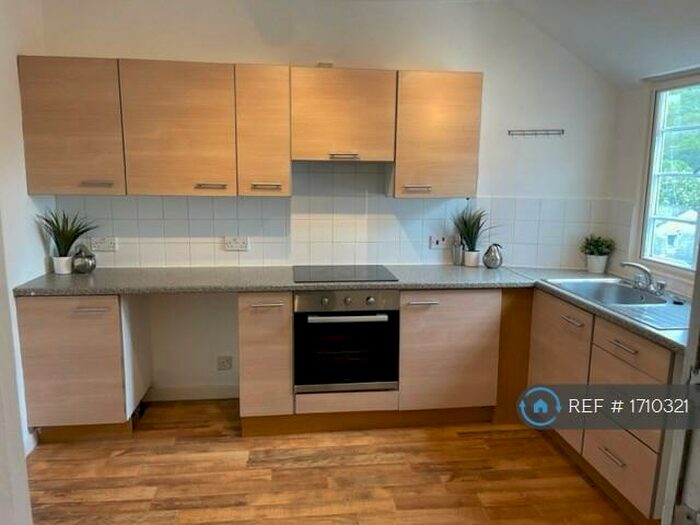 3 Bedroom Flat To Rent In Bridge Street, Knighton, LD7