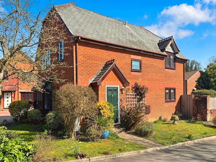 4 Bedroom Detached House For Sale In The Orchard, Sixpenny Handley, SP5