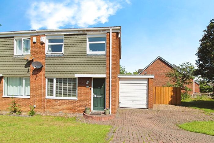 3 Bedroom Semi-Detached House For Sale In Castle Road, Prudhoe, NE42