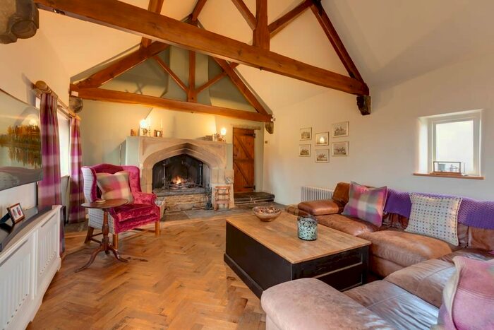 6 Bedroom Detached House For Sale In Ingmanthorpe, Cutthorpe, Chesterfield, S42