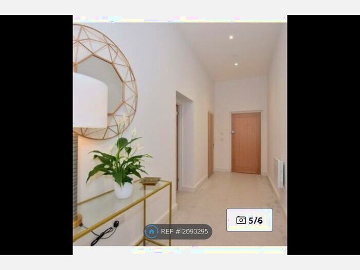 2 Bedroom Flat To Rent In St. Bartholomews Place, Rochester, ME1