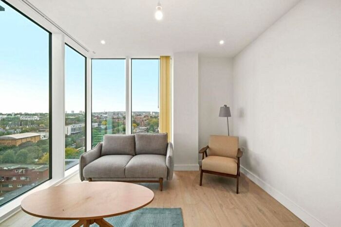 2 Bedroom Flat To Rent In Brill Place, London, NW1