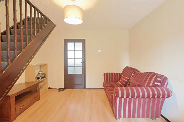 2 Bedroom Terraced House To Rent In Windmill Court, Newcastle Upon Tyne, NE2