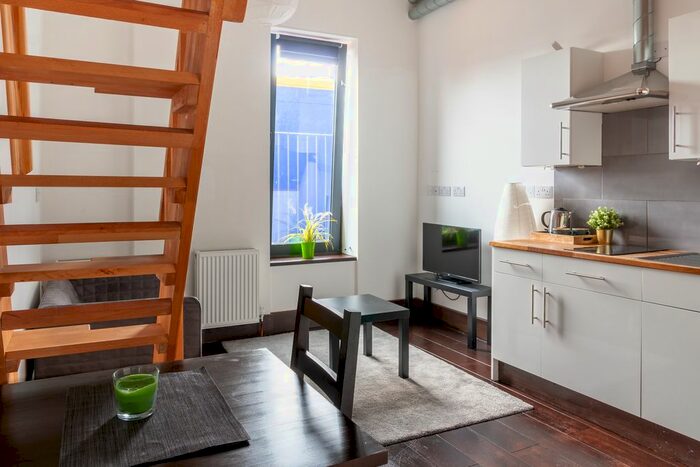 1 Bedroom Studio To Rent In Edgware Road, London, NW2