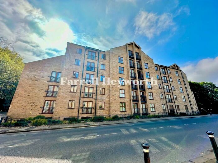 2 Bedroom Flat To Rent In Damside Street, Lancaster, LA1