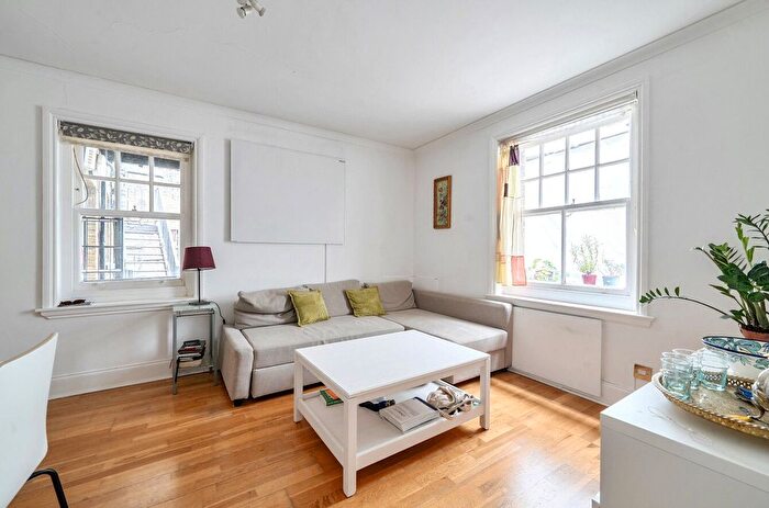 1 Bedroom Flat For Sale In Earls Court Road, London, SW5