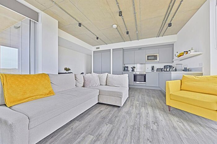 2 Bedroom Flat To Rent In Walter Keen House, SE2