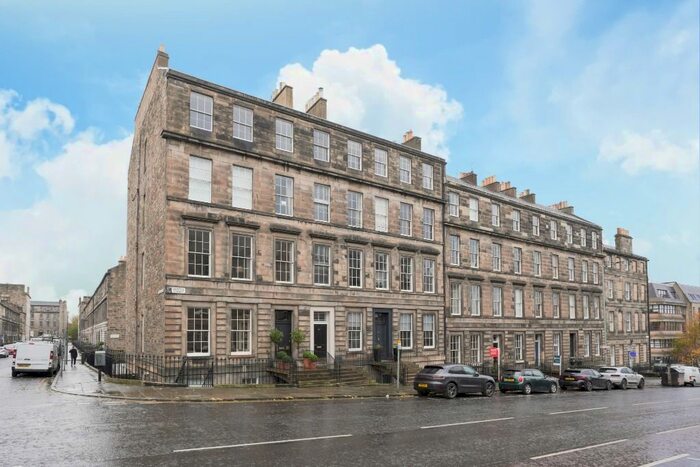3 Bedroom Flat To Rent In Dundas Street, New Town, Edinburgh, EH3