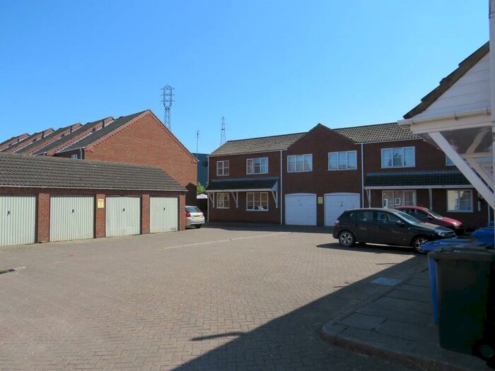 2 Bedroom House To Rent In Drakards Lane, Boston, PE21