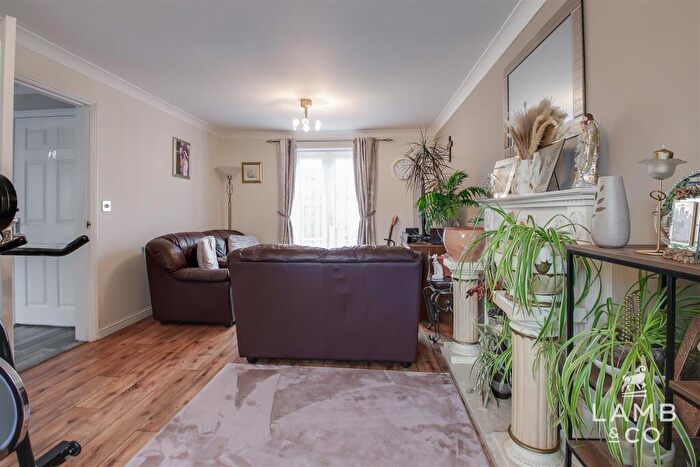 4 Bedroom Detached House For Sale In Parade Drive, Dovercourt, Harwich, CO12