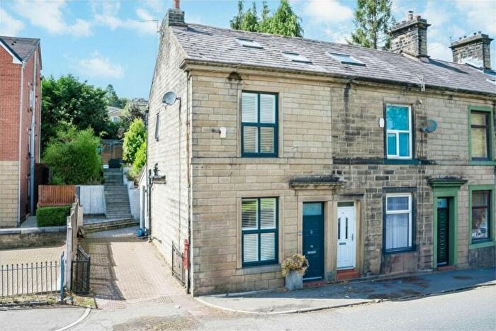 4 Bedroom End Of Terrace House For Sale In Stubbins Lane, Ramsbottom, BL0