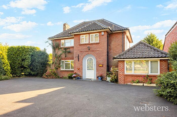 4 Bedroom Detached House For Sale In Eaton Road, Norwich, NR4