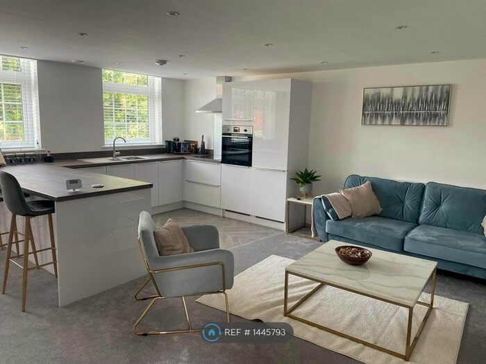 2 Bedroom End Of Terrace House To Rent In Memorial Avenue, Worksop, S80