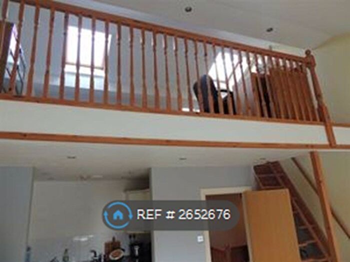 2 Bedroom Flat To Rent In Grenville Street, Stockport, SK3