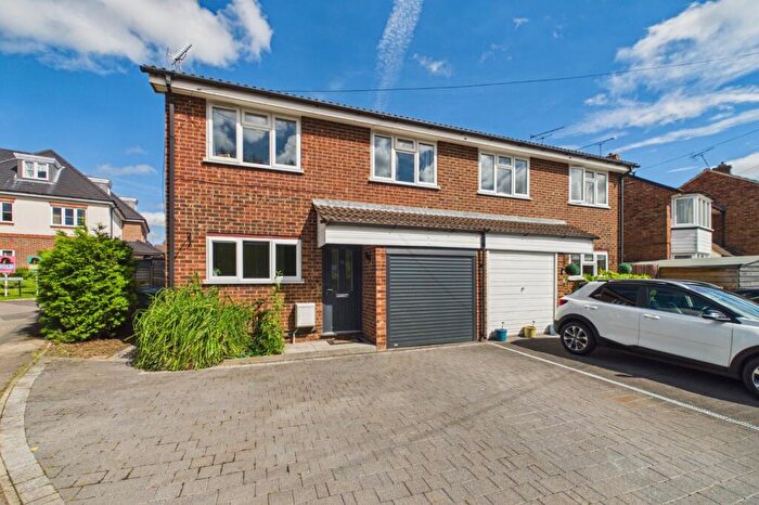 4 Bedroom Semi-Detached House For Sale In Kennel Lane, Bracknell, Berkshire, RG42
