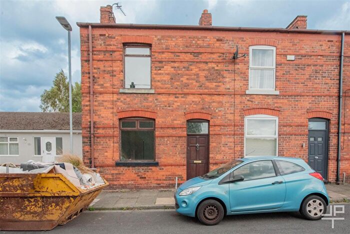 2 Bedroom Terraced House To Rent In Wall Street, Wigan, WN6