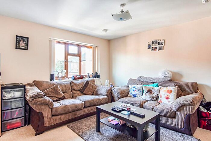 1 Bedroom Flat To Rent In Main Road, Southbourne, PO10