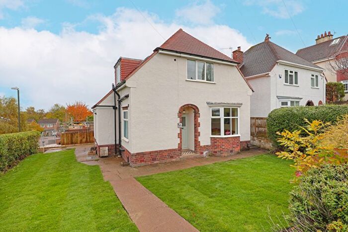 3 Bedroom Detached House For Sale In Walton Road, Walton, Chesterfield, S40