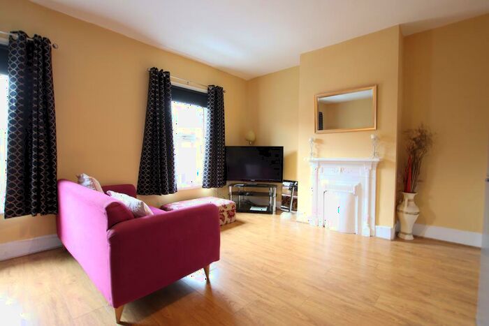 2 Bedroom Apartment To Rent In Patterdale Road, Wavertree, Liverpool, L15