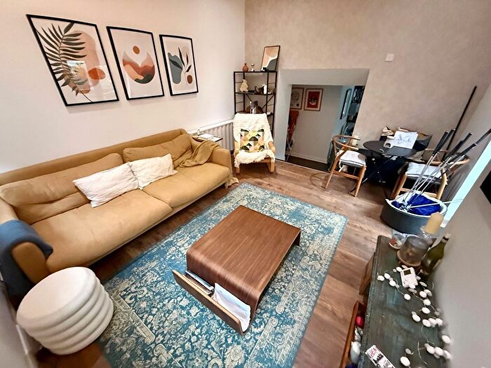 2 Bedroom Flat To Rent In Camden Street, Birmingham, B1